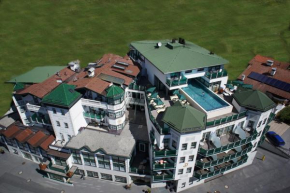 Гостиница Hotel Jennys Schlössl, Зерфаус